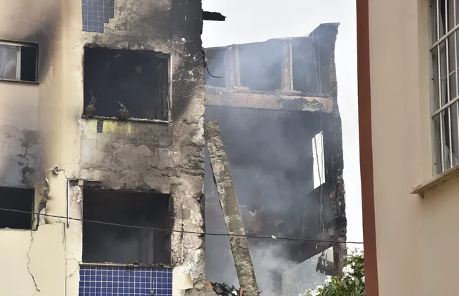 Imagem ilustrativa da imagem Veja como ficou o prédio após explosão que deixou 16 pessoas feridas
