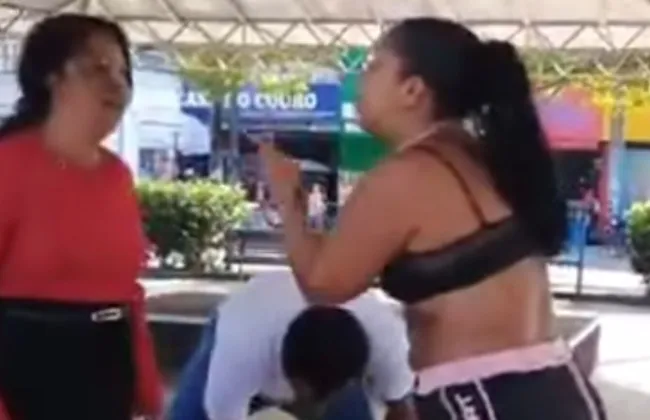 Imagem ilustrativa da imagem Vídeo: evangélicos criticam roupa de mulher e situação acaba em briga
