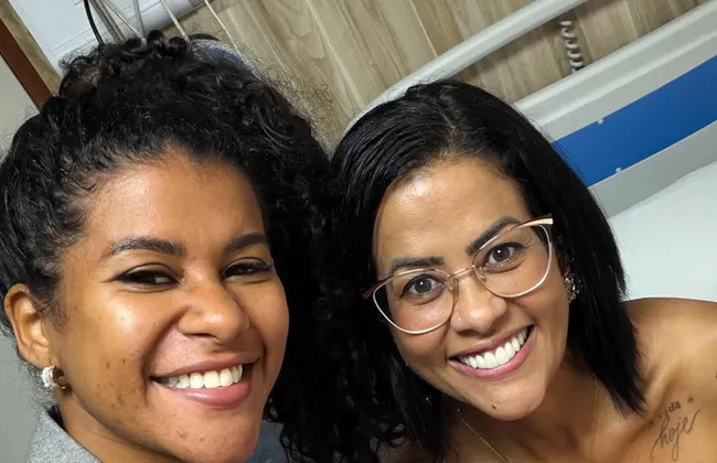 Imagem ilustrativa da imagem Vídeo: mãe da blogueira Sheuba revela redução de tumor do câncer