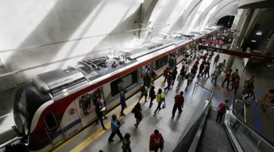 Justiça garante vagão exclusivo para mulheres no metrô