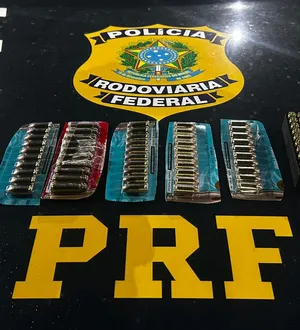 Imagem ilustrativa da imagem Homem é preso com 100 munições restritas em ônibus na Bahia