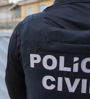 Imagem ilustrativa da imagem Homem é preso horas após matar ex-mulher a facadas
