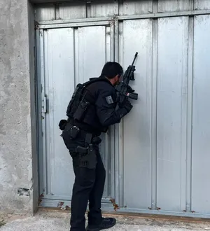 Imagem ilustrativa da imagem Operação Leakage estoura galpão com quase 1 tonelada de drogas