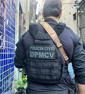 Imagem ilustrativa da imagem Suspeito de estupro virtual é preso em flagrante na Bahia