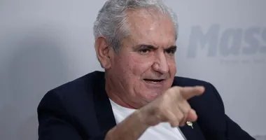 Imagem ilustrativa da imagem Angelo Coronel pode se aposentar da política; entenda
