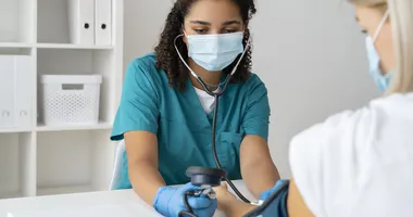 Imagem ilustrativa da imagem Consultas, exames e vacinação: Feira recebe mutirão de saúde