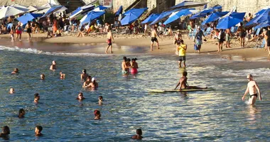 Imagem ilustrativa da imagem Feriadão em Salvador: veja onde banho de mar está liberado