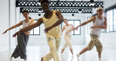 Imagem ilustrativa da imagem Funceb oferece curso gratuito de dança; veja como participar