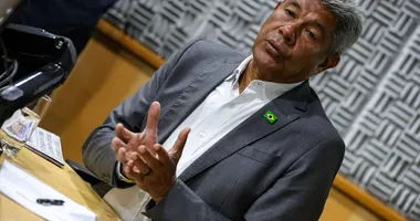 Imagem ilustrativa da imagem Jerônimo critica rivais após vitória nas eleições: 'Estilo arrogante'