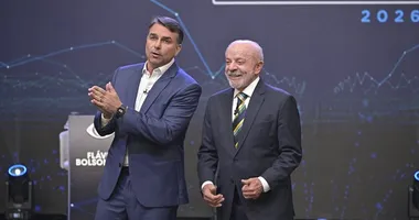 Imagem ilustrativa da imagem Lula autoriza quebra de sigilo bancário e desafia Flávio Bolsonaro