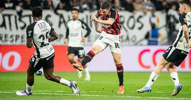Imagem ilustrativa da imagem Pior visitante, Vitória pode aproveitar crise do Corinthians