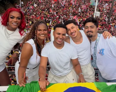 Influenciadores marcaram presença no Ato pela Democracia