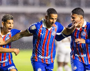 Com muita chuva, expulsão de Neymar e belo gol de Luciano Juba, Bahia venceu o Santos na Vila Belmiro