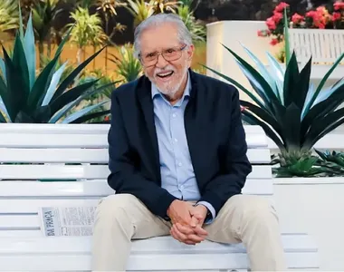 Aos 90 anos, apresentador segue sob acompanhamento médico