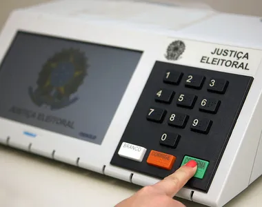 Urna eletrônica não pode ser religada após ser fechada