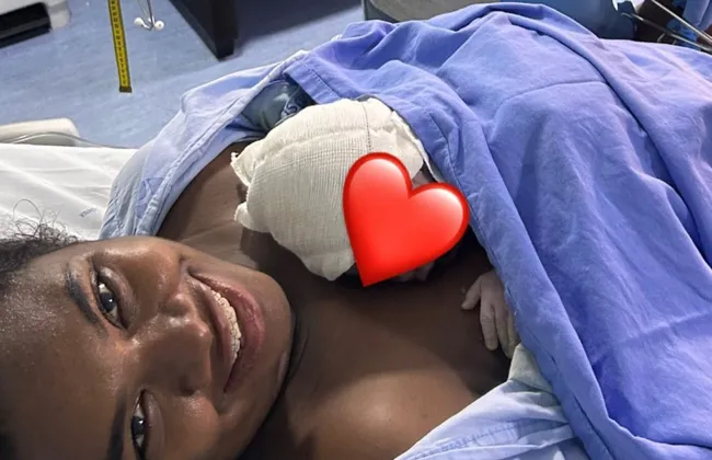 Imagem ilustrativa da imagem Raquel Brito desabafa após críticas por esconder rosto do filho