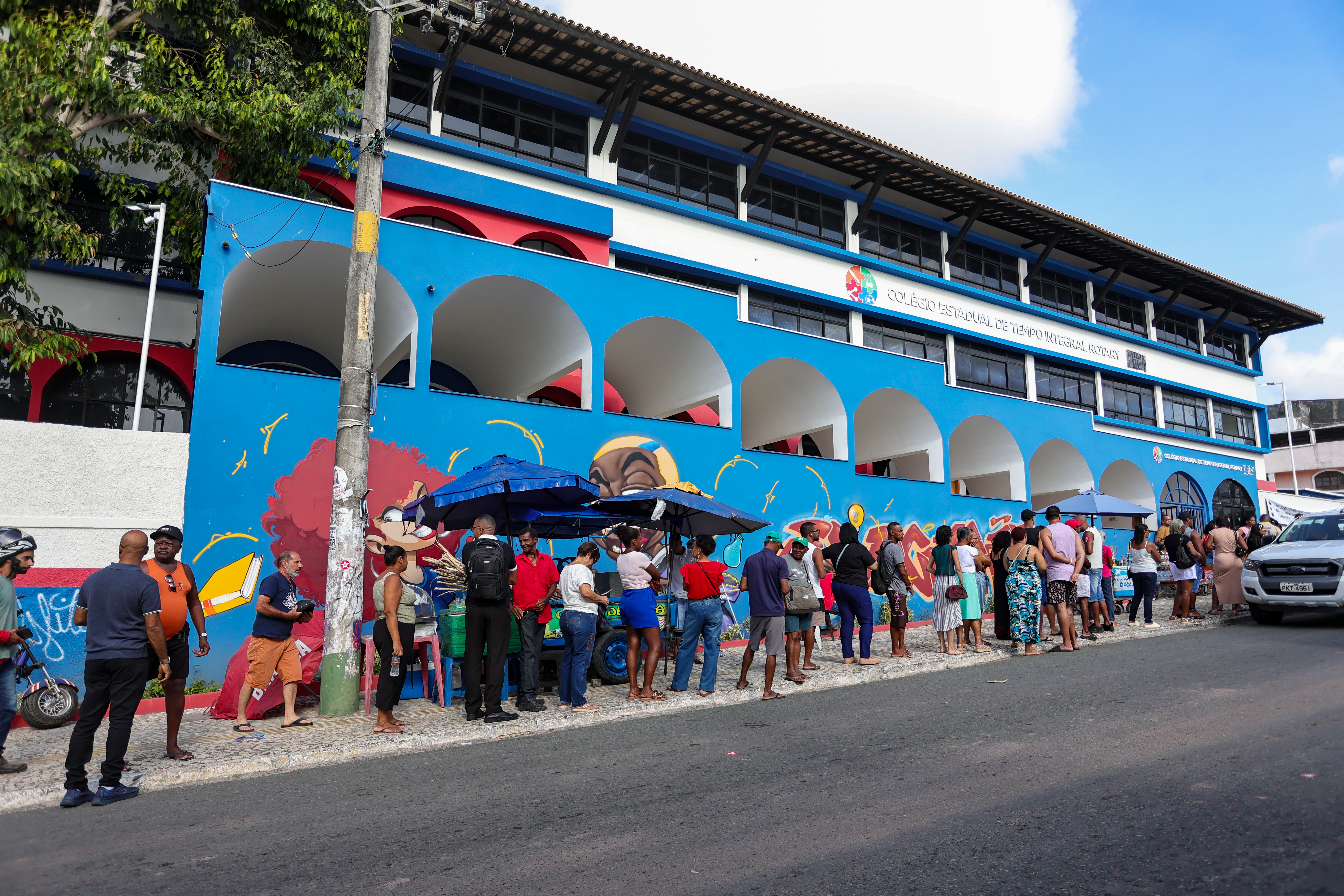 Procon-BA pede que eleitores aguardem polícia após zonas fechadas