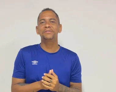 Atacante surpreende geral e apareceu 'fininho' após perder 39kg