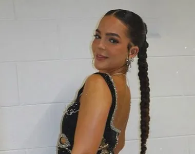 Mel Maia completa 21 anos neste sábado (3)