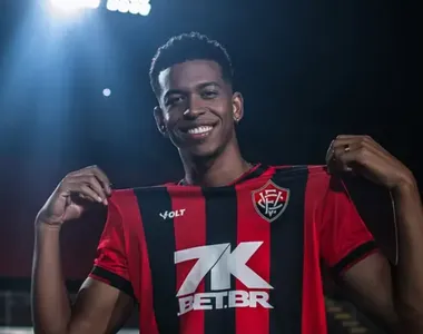 Carlinhos marcou o gol da vitória rubro-negra no final da partida