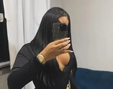 Emily Paiva, conhecida como Mily Muniz, foi morta com mais de 20 tiros