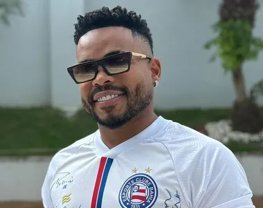 Cristian Bell tinha uma banda de pagode baiano