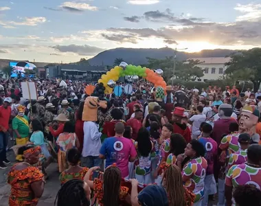 Governador esteve em Rio de Contas neste sábado, 15, onde apresentou a novidades do Carnaval do interior