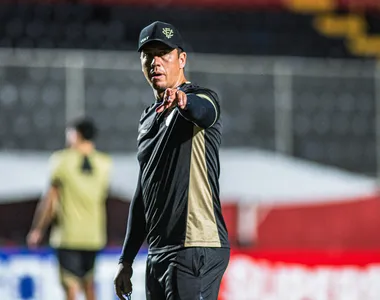 Treinador rubro-negro garantiu que irá utilizar o que tem de melhor nesta noite