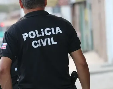 A mulher foi levada à delegacia de Santo Estêvão, no interior da Bahia