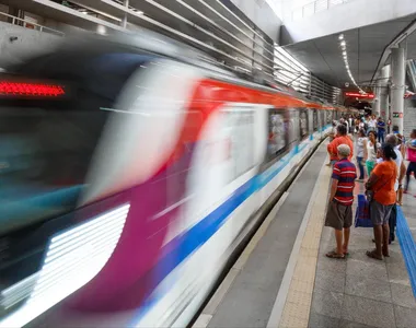 Aumento da tarifa do ônibus gerou especulações sobre possível novo preço no metrô