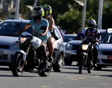 Os motoboys fazem parte da realidade de quem curte o Carnaval