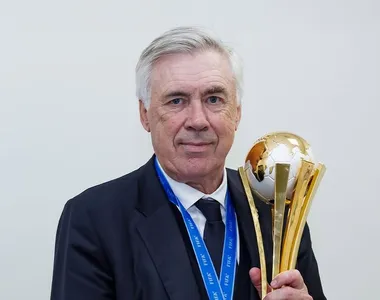 Ancelotti deixa o Real Madrid e será apresentado na Seleção Brasileira