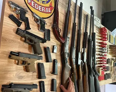 Munições com calibre de uso restrito também foram localizados pela PF