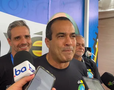 Bruno Reis durante entrevista coletiva