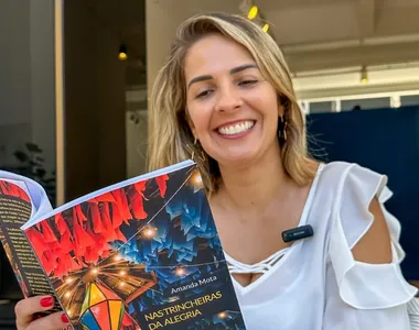 Jornalista e escritora baiana Amanda Mota