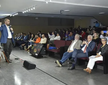 O primeiro encontro debateu temas voltados às áreas de energias renováveis e biocombustíveis