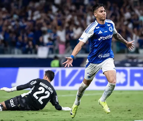 Imagem ilustrativa da imagem Apático, Bahia toma surra do Cruzeiro no Mineirão