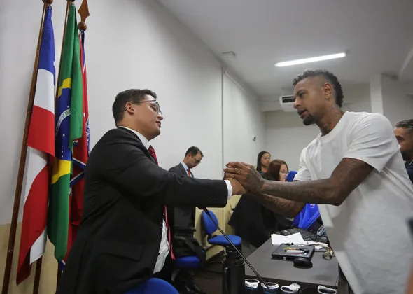 Imagem ilustrativa da imagem URGENTE: Iuri Sheik é absolvido por crime de homicídio