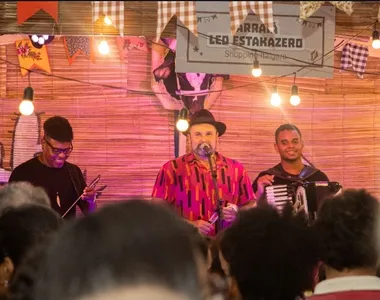 Léo Estakazero se apresentará no Shopping Itaigara