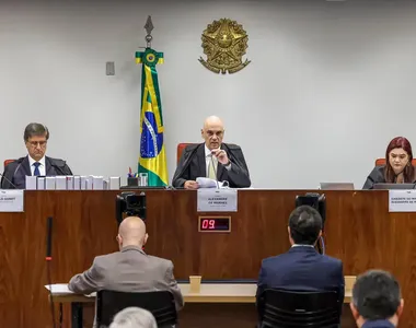 Bolsonaro está sendo interrogado por Alexandre de Moraes
