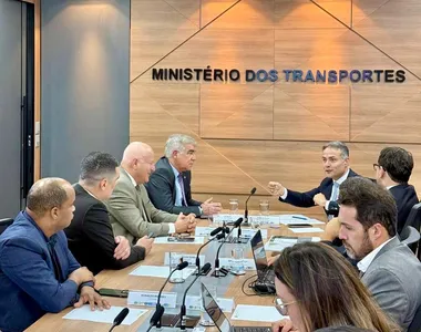 Zé Neto em reunião com o ministro Renan Filho
