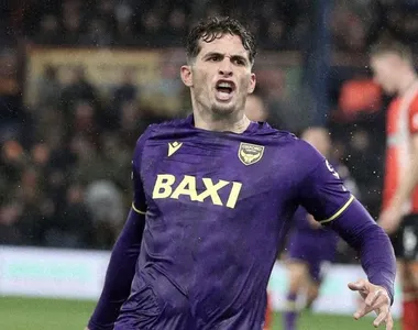 Rúben Rodrigues jogava pelo Oxford United-ING