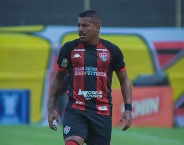 Thiago Carleto jogou no Vitória