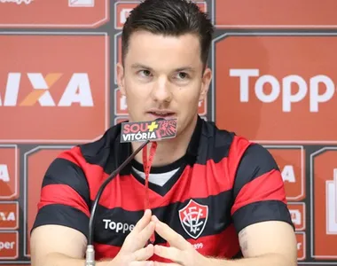 Meia alemão Alexander Baumjohann