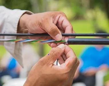 A cobertura de fibra óptica cresceu 63% nos últimos dois anos na Bahia