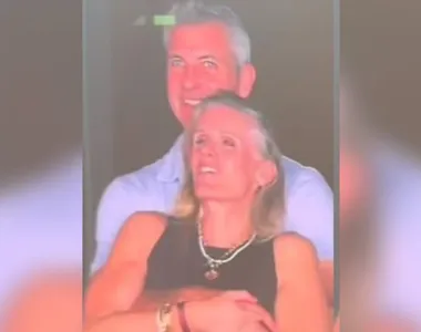 Pombinhos curtiam o show agarradinhos