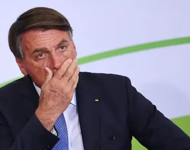 STF ordenou que Bolsonaro use a tornozeleira eletrônica