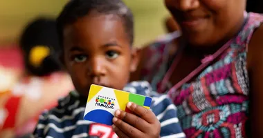 Imagem ilustrativa da imagem Bolsa Família começa a ser pago nesta segunda; veja quem recebe