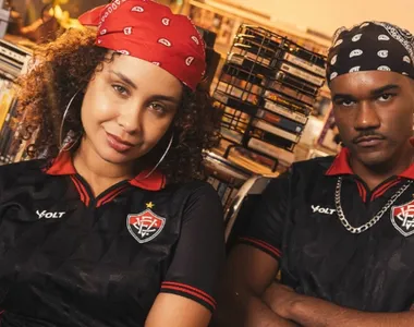 Camisa 3 do Vitória, inspirada nos anos 90