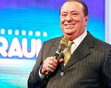 Apresentador se despediu do SBT ano passado